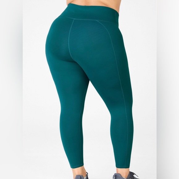 NWT Fabletics Define PowerHold® High-Waisted 7/8 Legging | Size: 4X - Picture 2 of 7